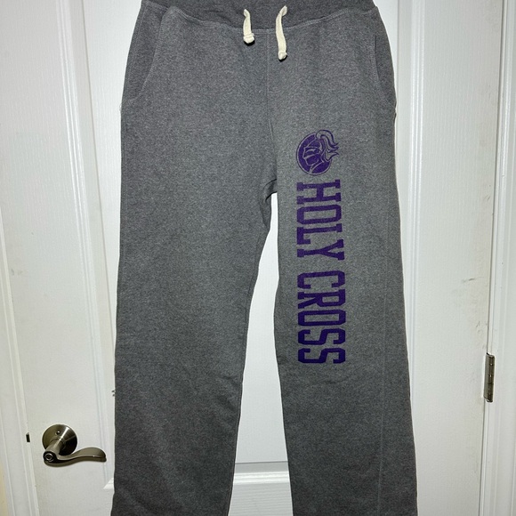 Men’s Holy Cross sweatpants - Picture 1 of 1